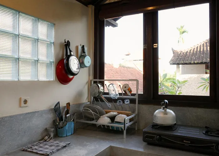 ゲストハウス Santra Putra At Karja Art Space