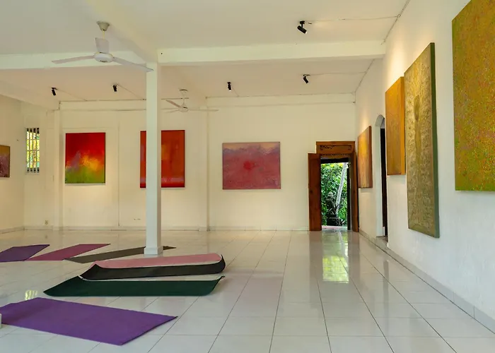 Santra Putra At Karja Art Space ゲストハウス 3*